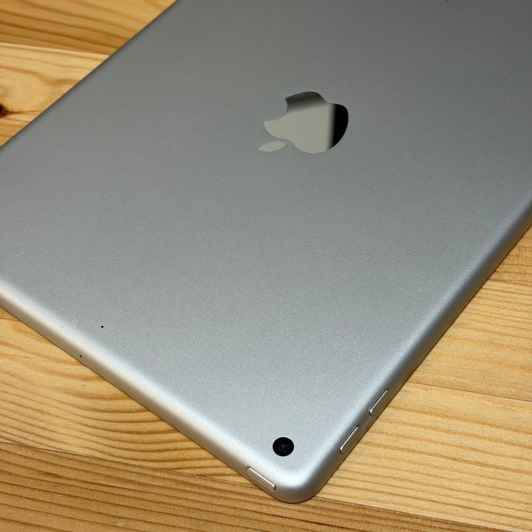 バ*ネ様 iPad 第5世代 32GB 538011
