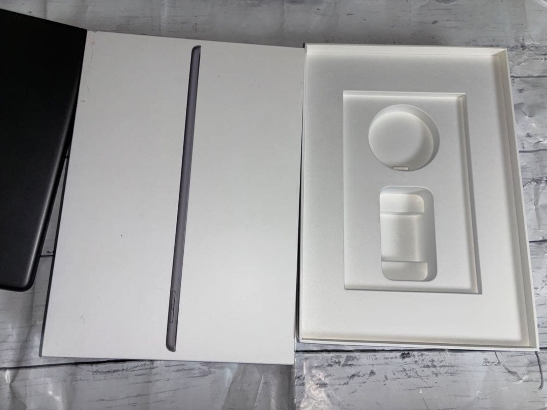 iPad 第9世代 64GB Wi-Fiモデル スペースグレイ