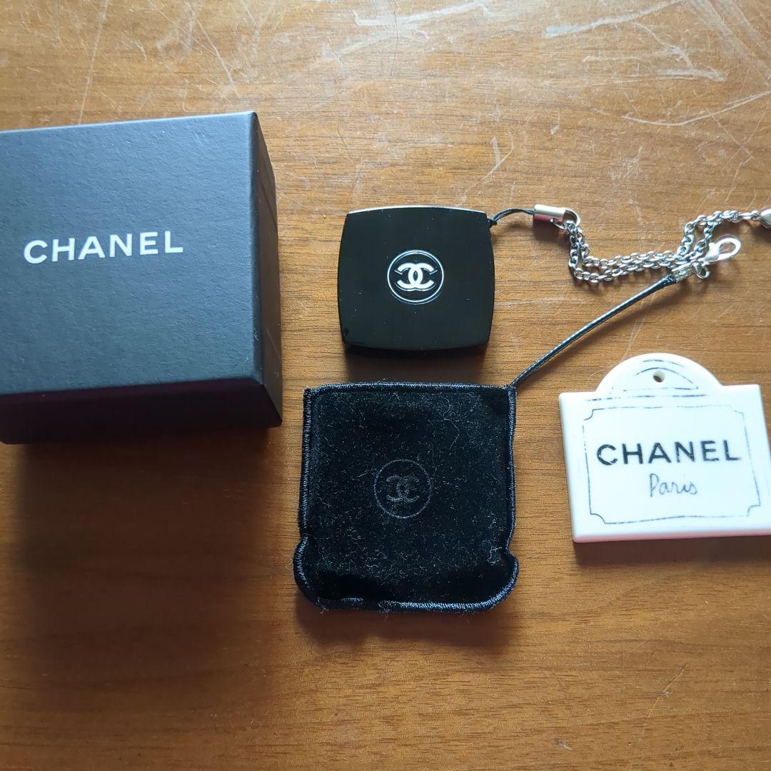 CHANEL ミラー グレー ケース付き
