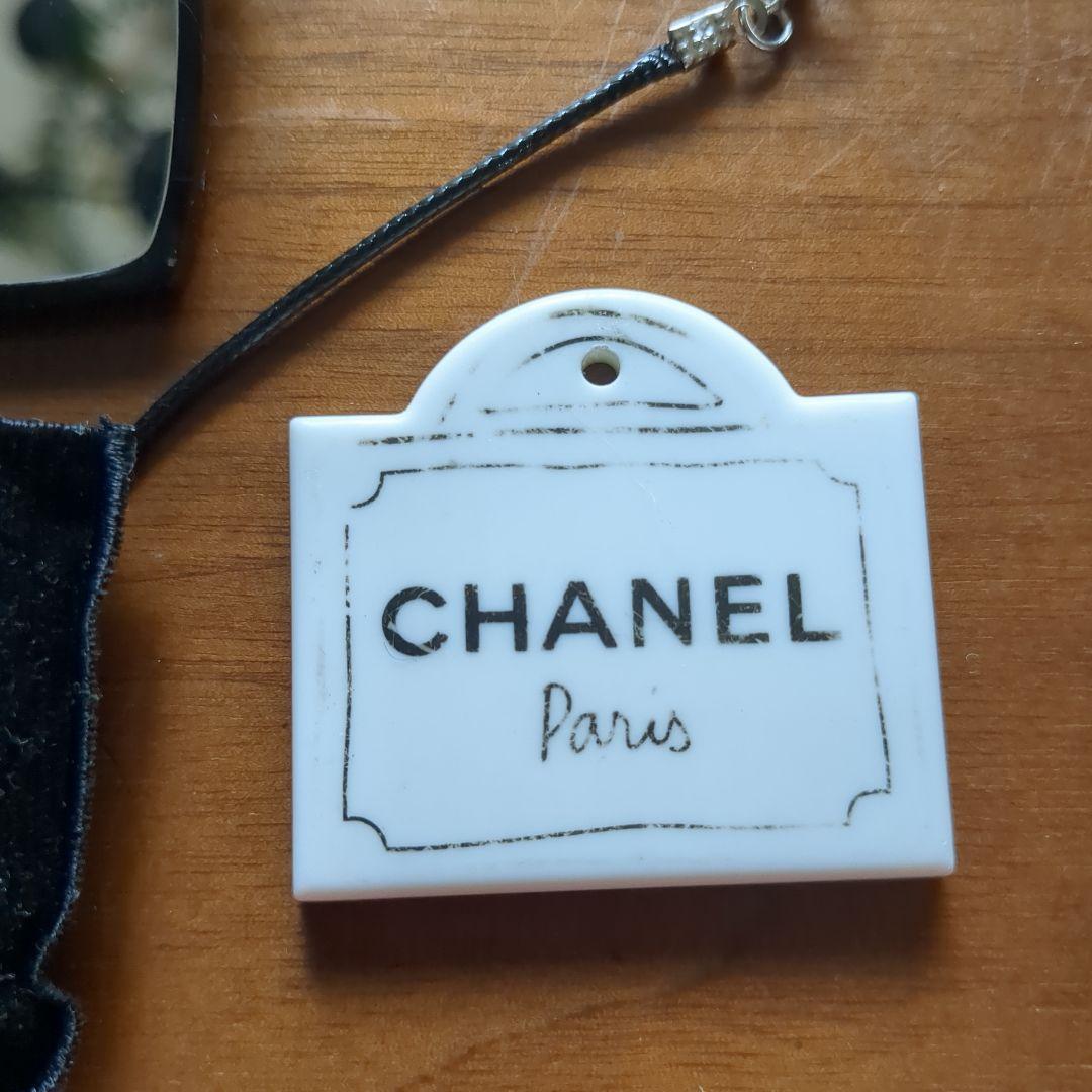 CHANEL ミラー グレー ケース付き