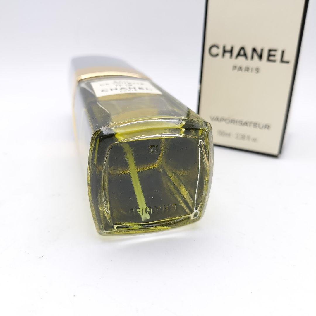 ■ほぼ未使用　シャネル　N°19　オードトワレ　100ml